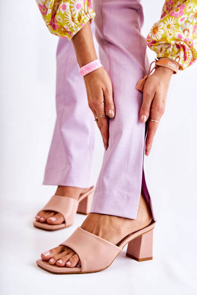 Chaussons Classiques En Cuir Sur Talon Haut Nude Talena