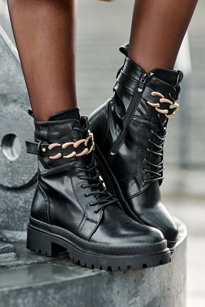 Lederstiefel Mit Verziertem Gürtel Arbeitsstiefel Schwarze Enili