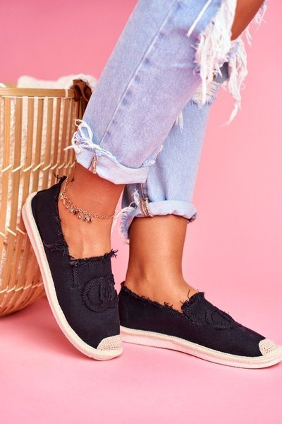 Klasikinės moteriškos espadrilės juodos spalvos