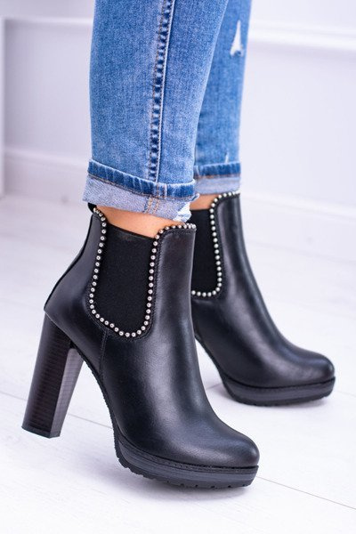 Fekete tűsarkú Stiletto Boots Bernatt