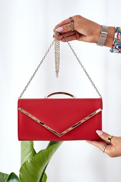 Pochette élégante avec chaîne rouge