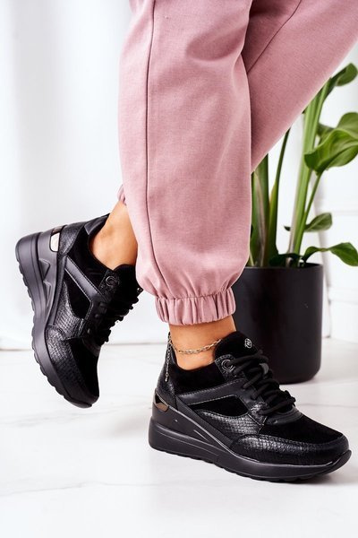 Adidași cu pană neagră temida
