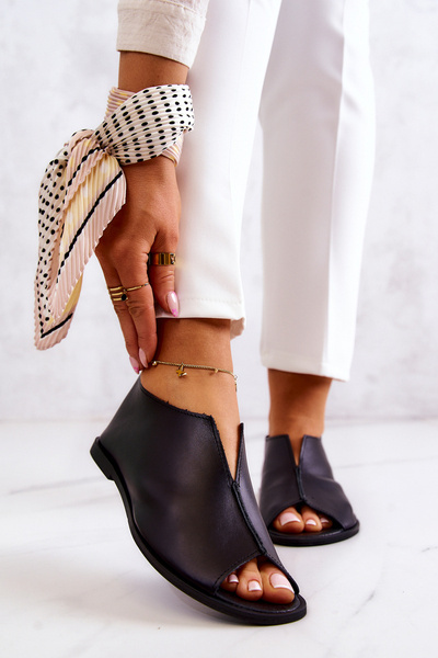 Chaussures en cuir avec fermeture éclair Nicole 2718/001 Noir