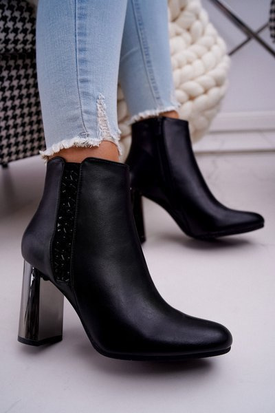Cizme de stiletto de argint pentru femei