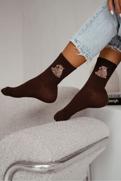 Chaussettes pour femmes en coton Capybara assise Chocolat