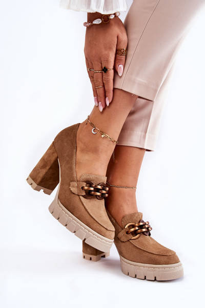 Escarpins En Cuir Sur La Plateforme Et Une Barre Chaussures Lewski 3197 Beige