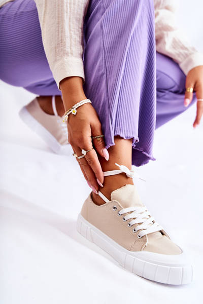 Women's Sneakers Auf Der Plattform Beige Kommt