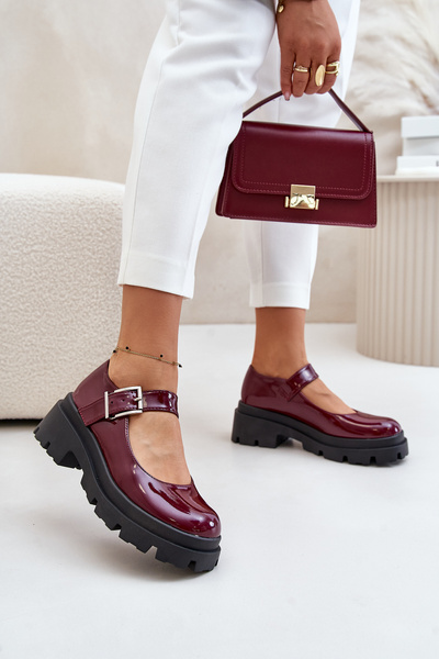 Lakuoti moteriški batai su sagtimi Burgundy Plikuria