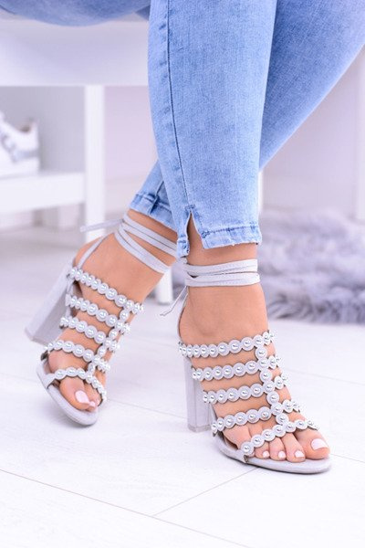 Pilkos spalvos moteriškos „Ysmira Stiletto“ sandalai