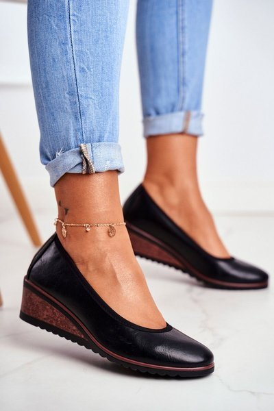 Moteriški juodi „Belli“ platforminiai aukštakulniai