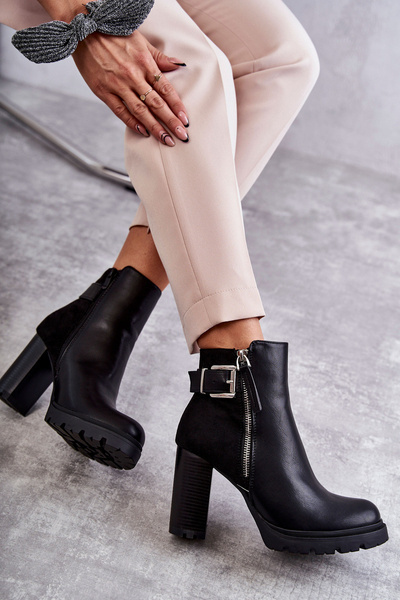 Lederstiefel auf High Heels mit einem dekorativen Reißverschluss Schwarze Rosita