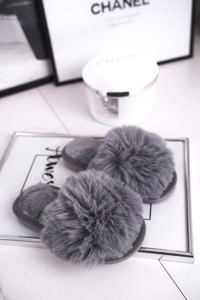 Chaussons Enfants avec Fourrure Boule de Neige Grise