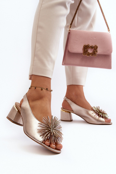 Sandales en cuir avec ornement Laura Messi 2719 Or